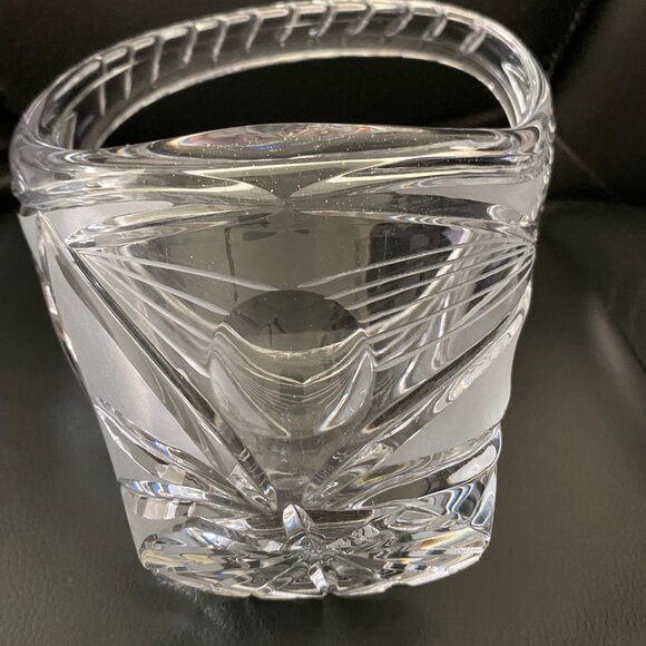Vintage European cut crystal lead basket. - Picture 3 of 5